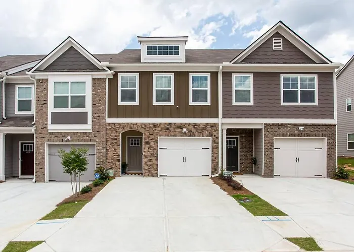 2022 Quiet Relaxing And Secure Town House Near Atlanta