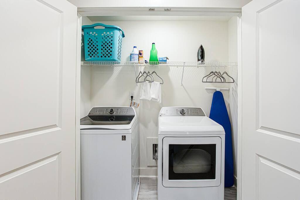 Appartement 2022 Quiet Relaxing And Secure Town House Near Atlanta Redan