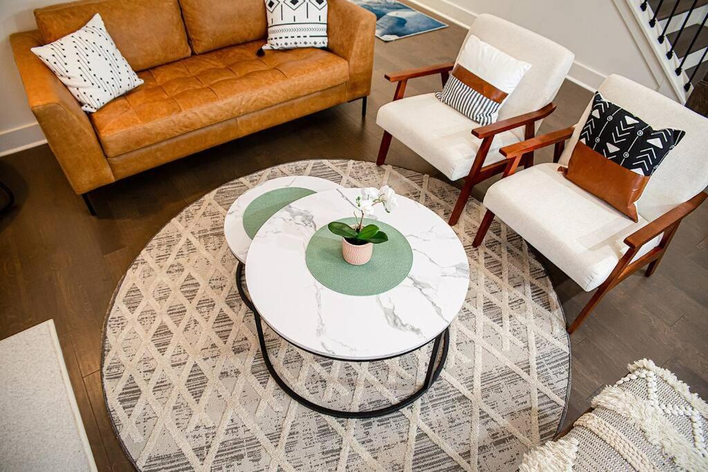 2022 Quiet Relaxing And Secure Town House Near Atlanta